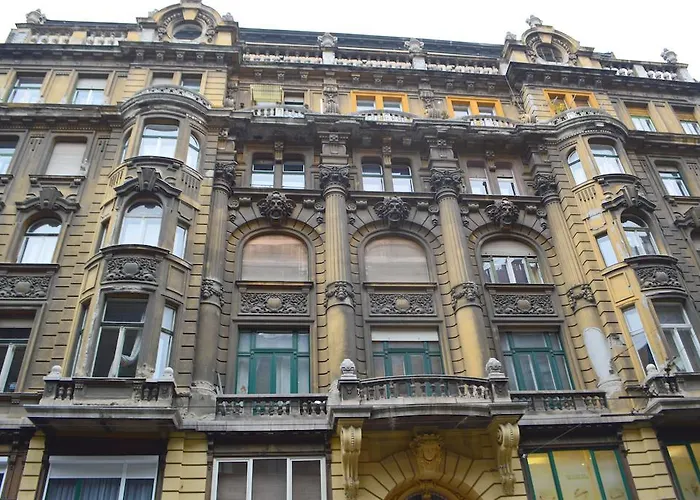 Synagogue View Guest House