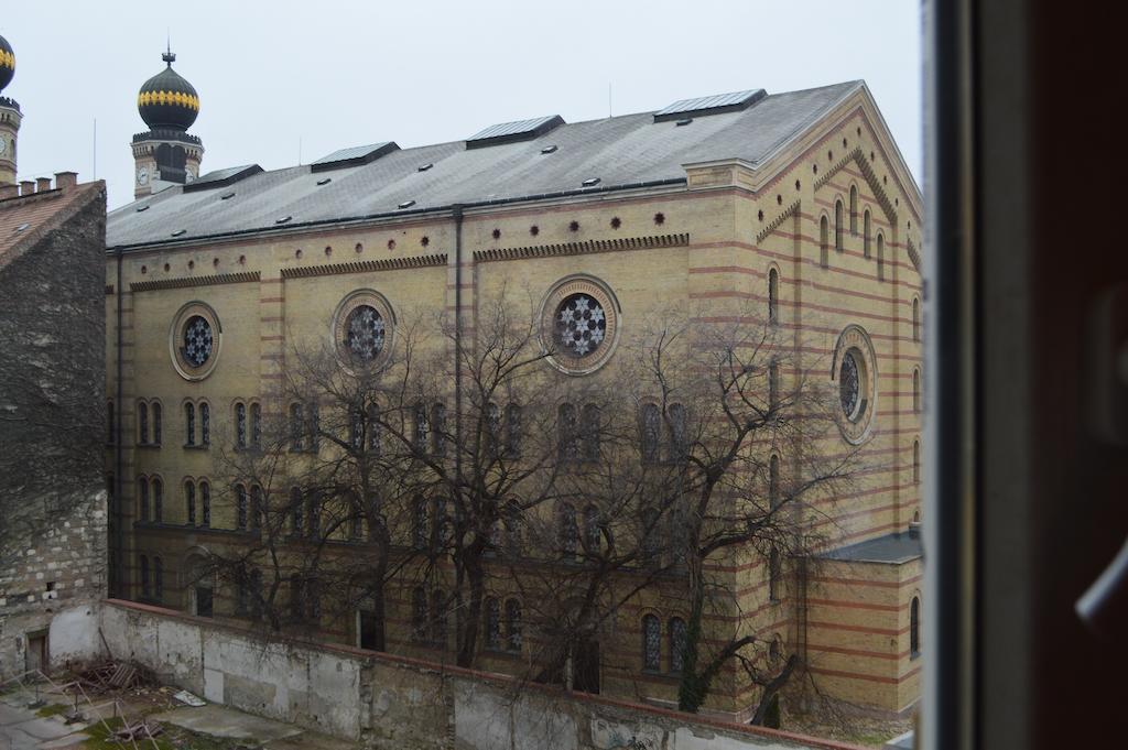 Synagogue View Guest House